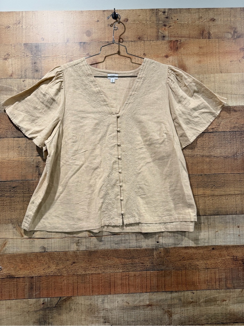 crown & ivy Beige Linen V-Neck Button Front Flutter Sleeve Blouse Size 2X